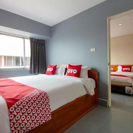 OYO 602 L'hotel Bangkok Bagian luar foto
