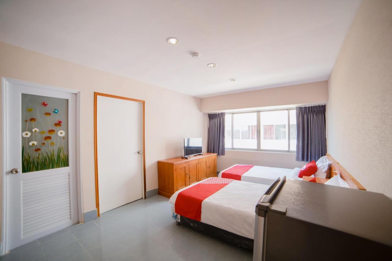 OYO 602 L'hotel Bangkok Bagian luar foto